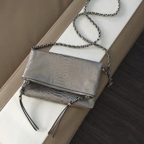 ❌Sold❌Michael Kors Crossbody - Picture 4 of 8